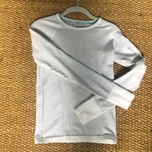 Ivivva athletic shirt! Junior large
